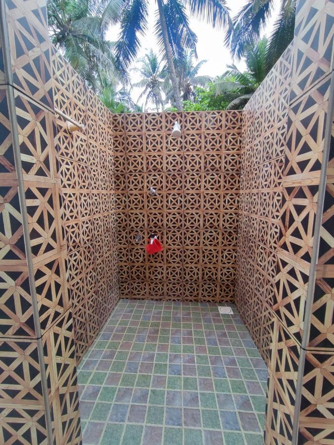 Corniche Beach Resort Mulappilangād Extérieur photo