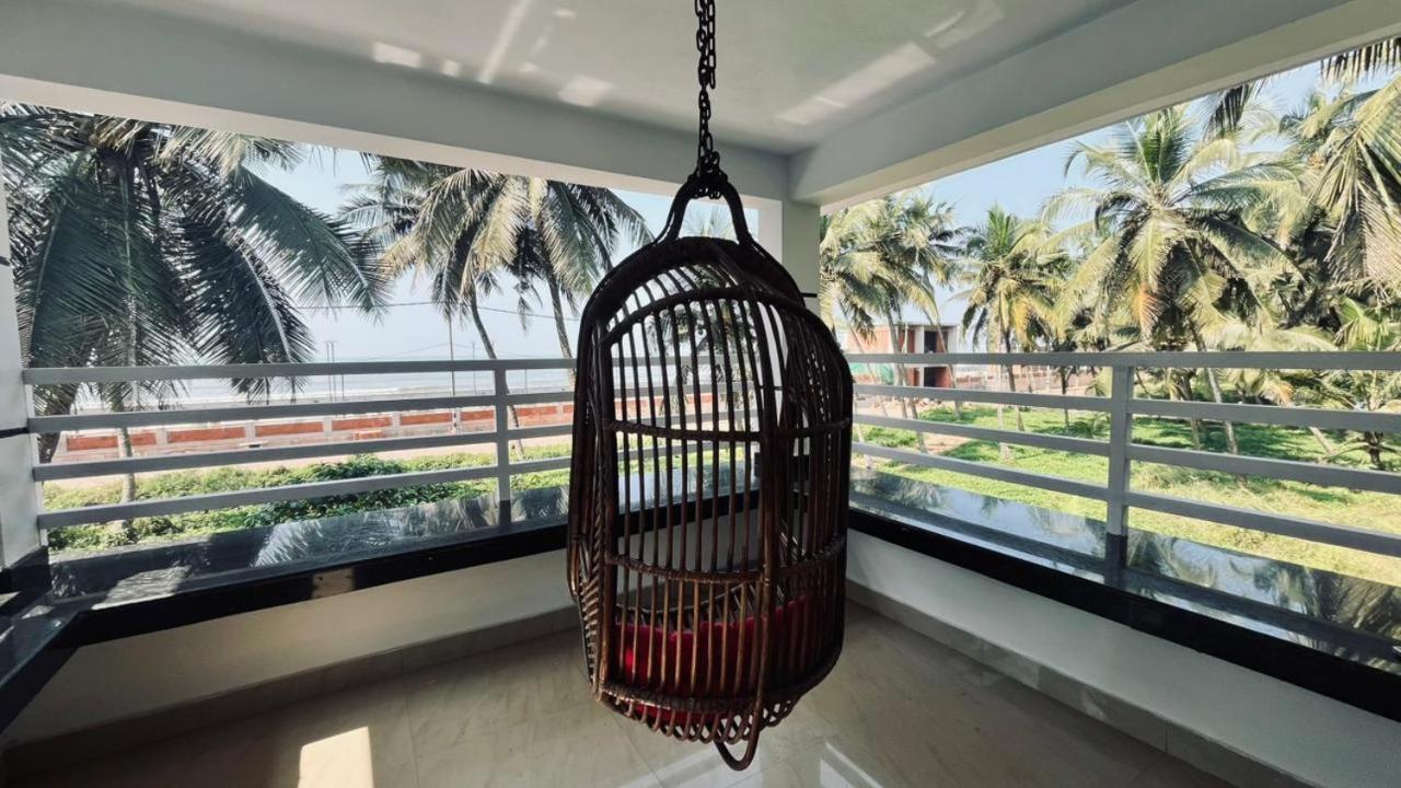 Corniche Beach Resort Mulappilangād Extérieur photo